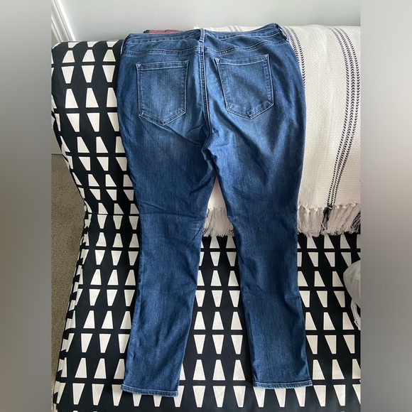 Athleta Sculptek Skinny Jeans Size 8 - Picture 2 of 4